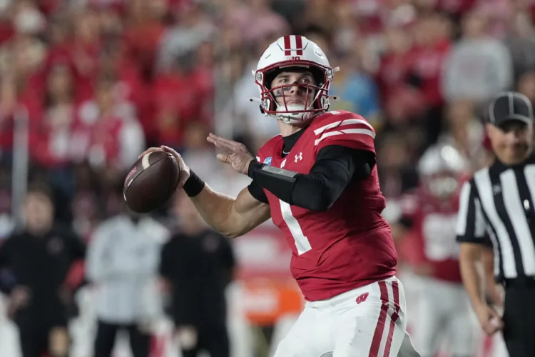 Former Trojans back Bryan Jackson, Wisconsin upset No. 16 Southern California 24-7